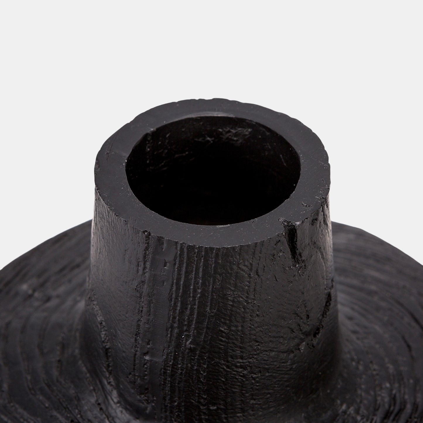 Textured black large vase featuring concrete-resin fusion, accompanied by bold floor vases and industrial-chic bud vases. Cheap vase solution for loft spaces and commercial environments needing urban edge.