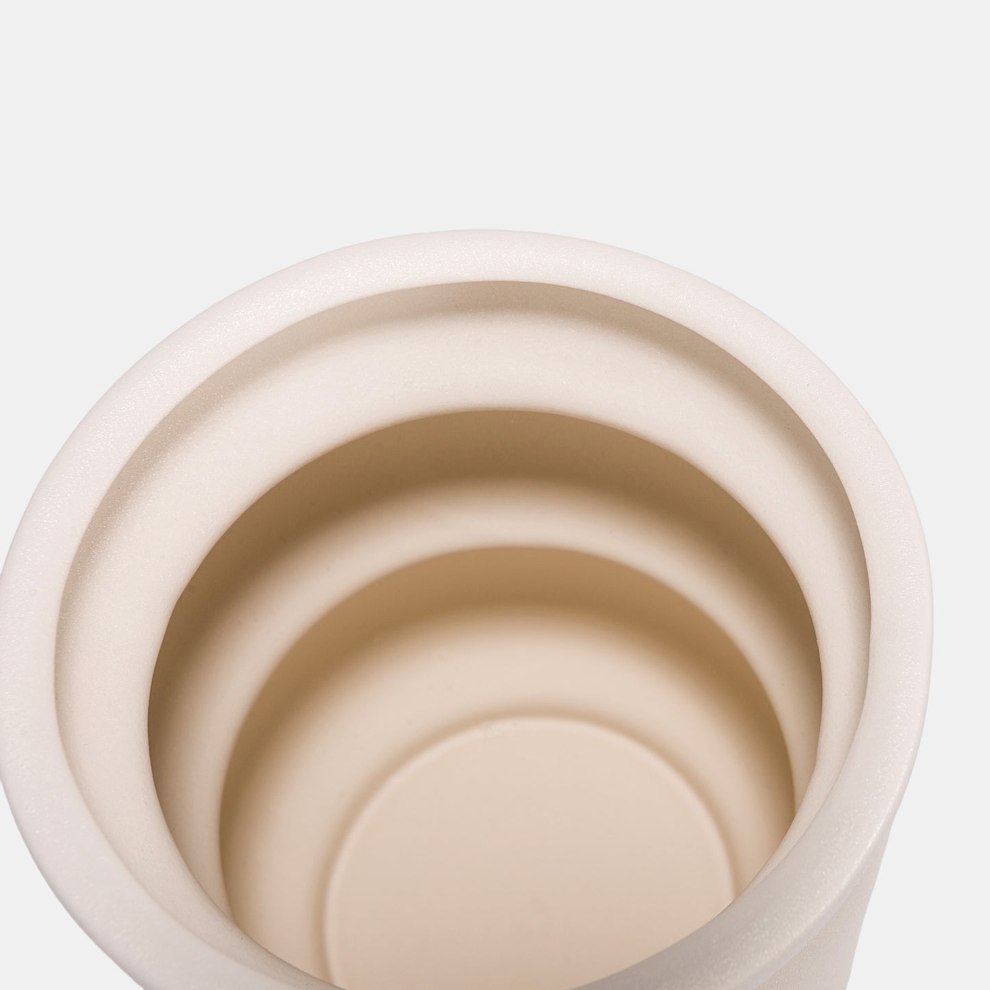 White Ceramic Abundance Sculpture Vase – 17cm - VASCAPE