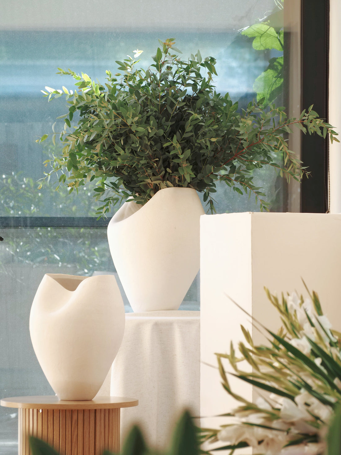Choosing the Perfect Vase: An Australian's Guide to Elevating Home Decor