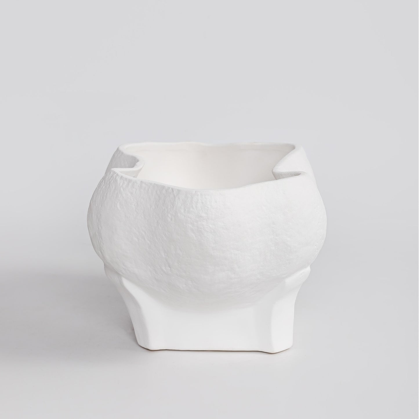 Hand-finished Ceramic Shellflow Bowl – 35cm