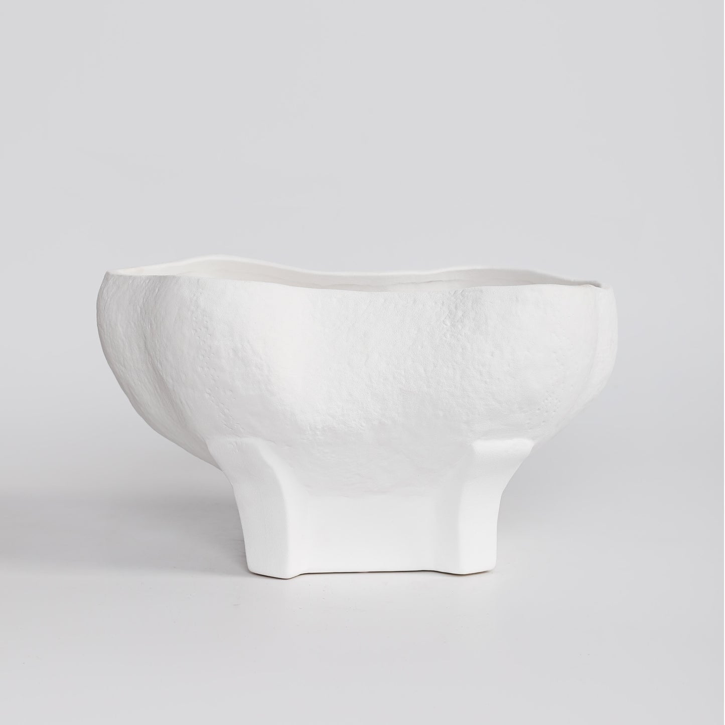 Hand-finished Ceramic Shellflow Bowl – 35cm
