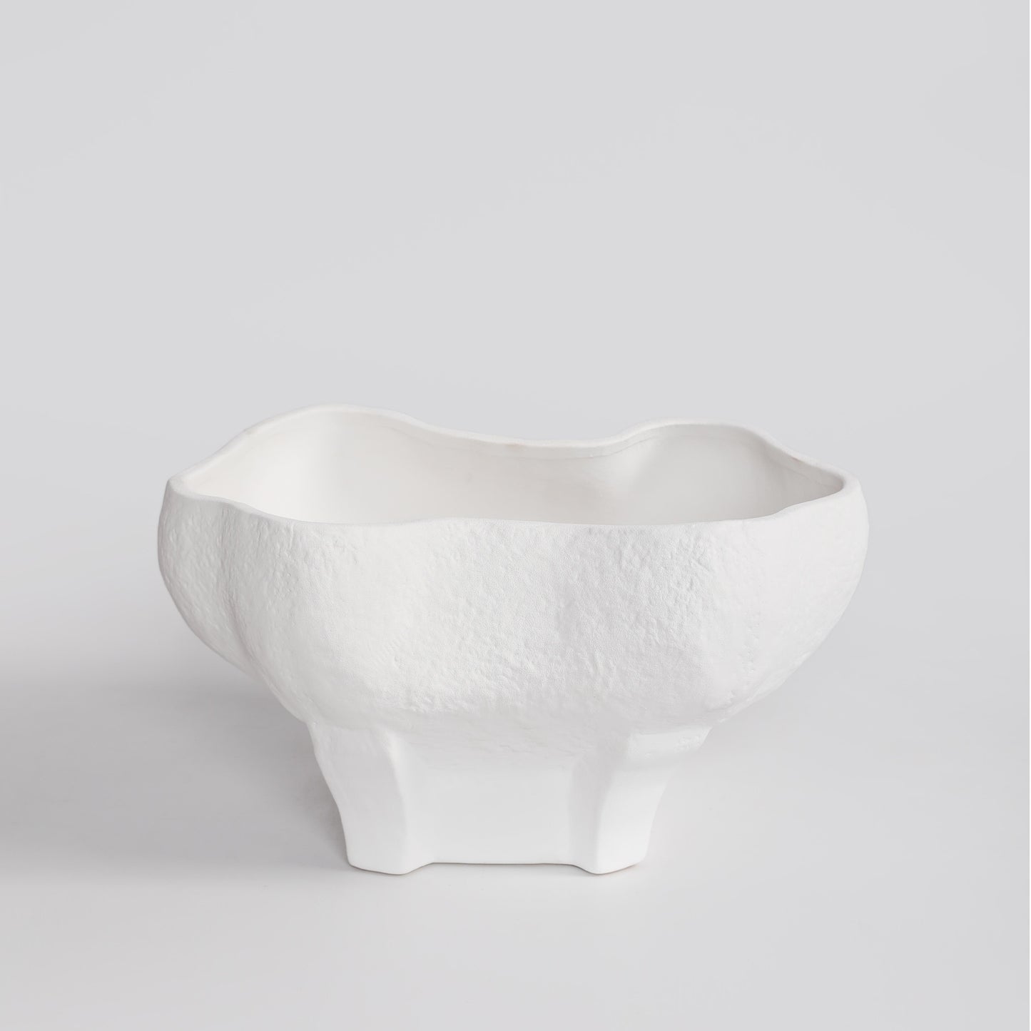 Hand-finished Ceramic Shellflow Bowl – 35cm