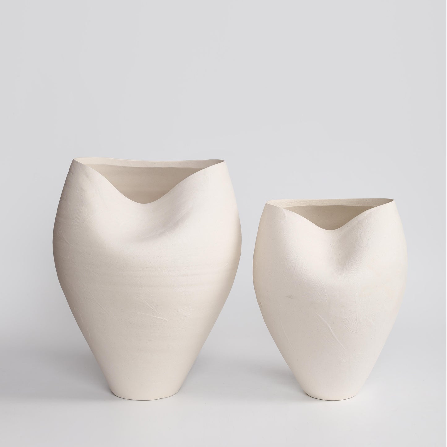 Hand-finished Ceramic Forme Vase – 35cm - VASCAPE