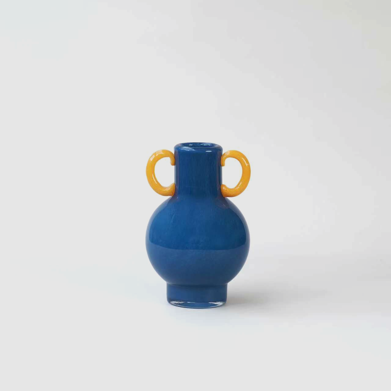 Handblown Glass Orion Loop Vase – 24cm - VASCAPE