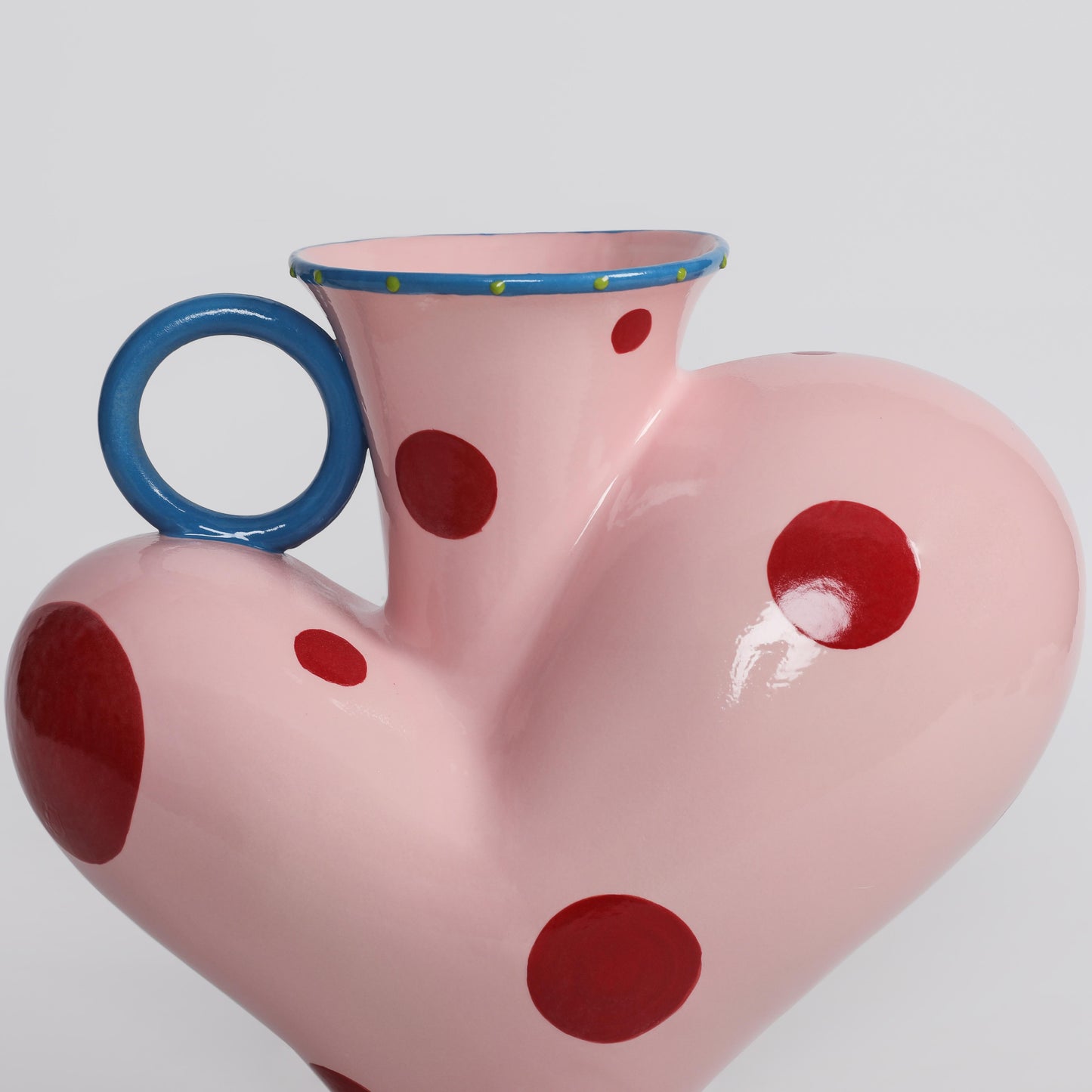 Handcrafted Ceramic Heart Vase - VASCAPE