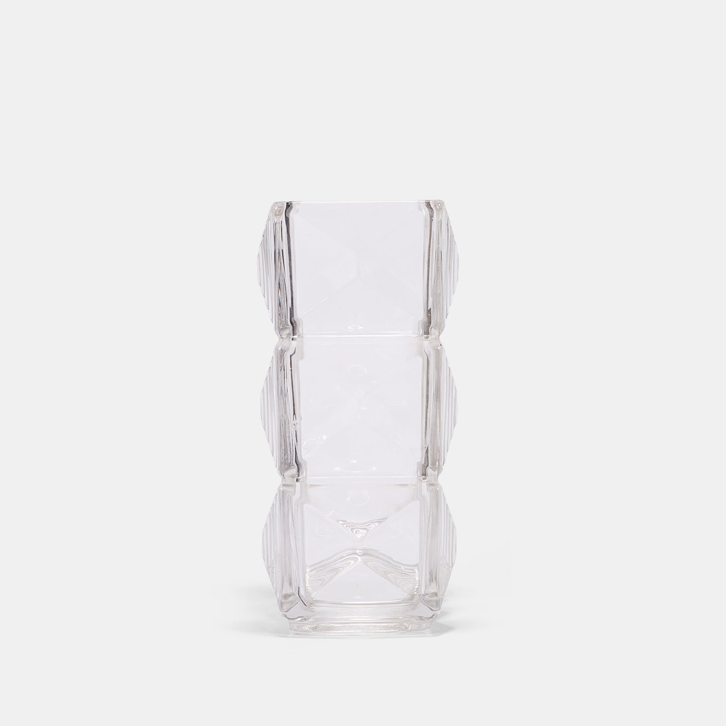 Celebrate artistry with our premium floor vase designs. As striking decorative vases, they redefine empty spaces. The tall glass vase shines in sunlit rooms, showcasing hydrangeas or palms. The large floor vase impresses in hallways or gardens, while vases flower vases offer endless styling options. Fill flower vases with flowers for a lively touch or use solo for sleek minimalism. Crafted from non-porous glass, they resist stains and fading. Mix heights and textures for curated elegance. 
