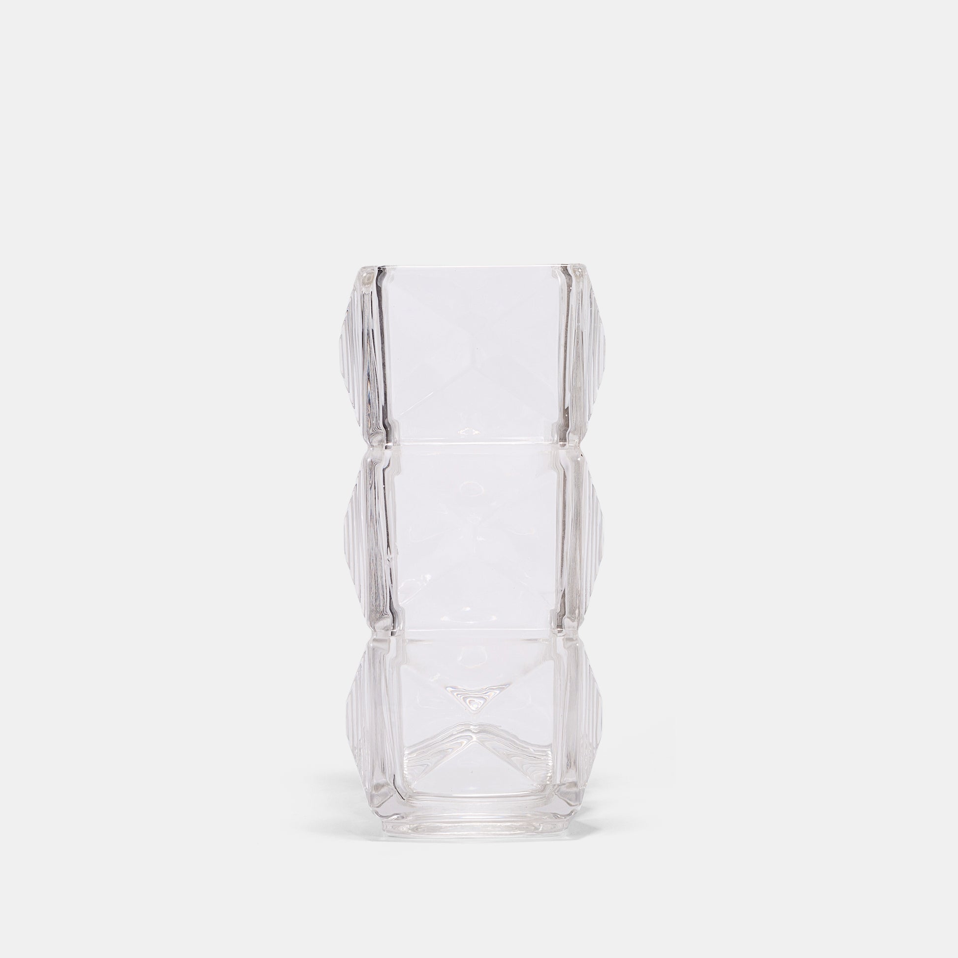 Celebrate artistry with our premium floor vase designs. As striking decorative vases, they redefine empty spaces. The tall glass vase shines in sunlit rooms, showcasing hydrangeas or palms. The large floor vase impresses in hallways or gardens, while vases flower vases offer endless styling options. Fill flower vases with flowers for a lively touch or use solo for sleek minimalism. Crafted from non-porous glass, they resist stains and fading. Mix heights and textures for curated elegance. 