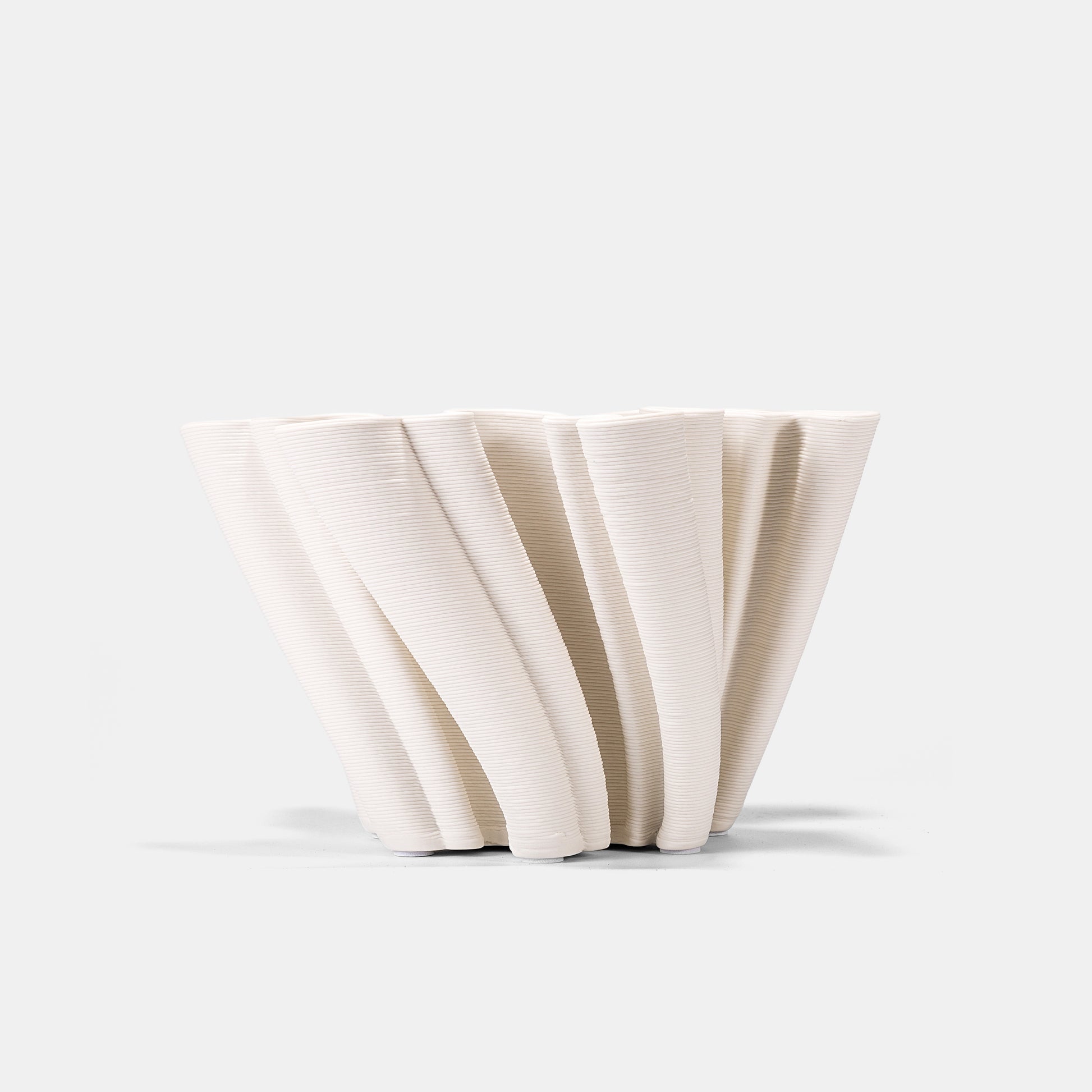 Luxury ceramic vase gift set with a big white vase (15") and matching tray. This white floral vase arrives wrapped in linen, pre-filled with preserved eucalyptus. The white ceramic vase’s neutral tone and large white vase scale make it ideal for weddings or homewarming gifts.