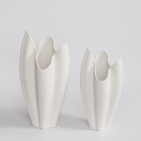3D-Printed White Ceramic Petal Crest Vase - VASCAPE