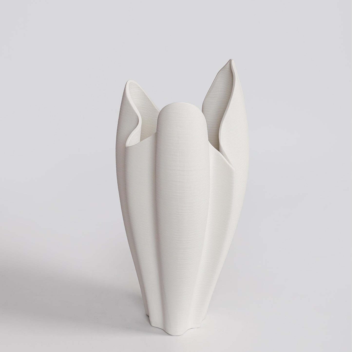 3D-Printed White Ceramic Petal Crest Vase - VASCAPE