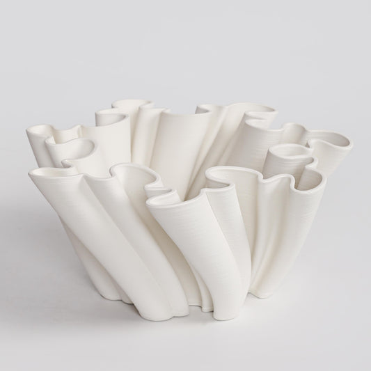 3D-Printed White Ceramic Swell Vase – 32cm - VASCAPE