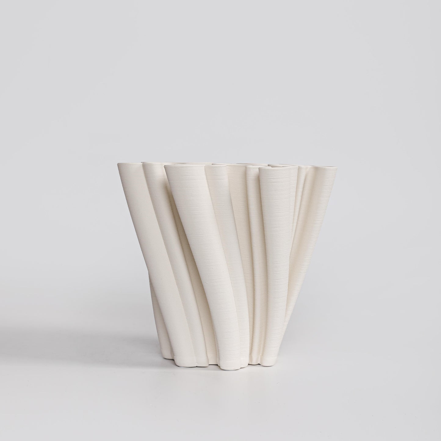 3D-Printed White Ceramic Swell Vase – 20cm - VASCAPE