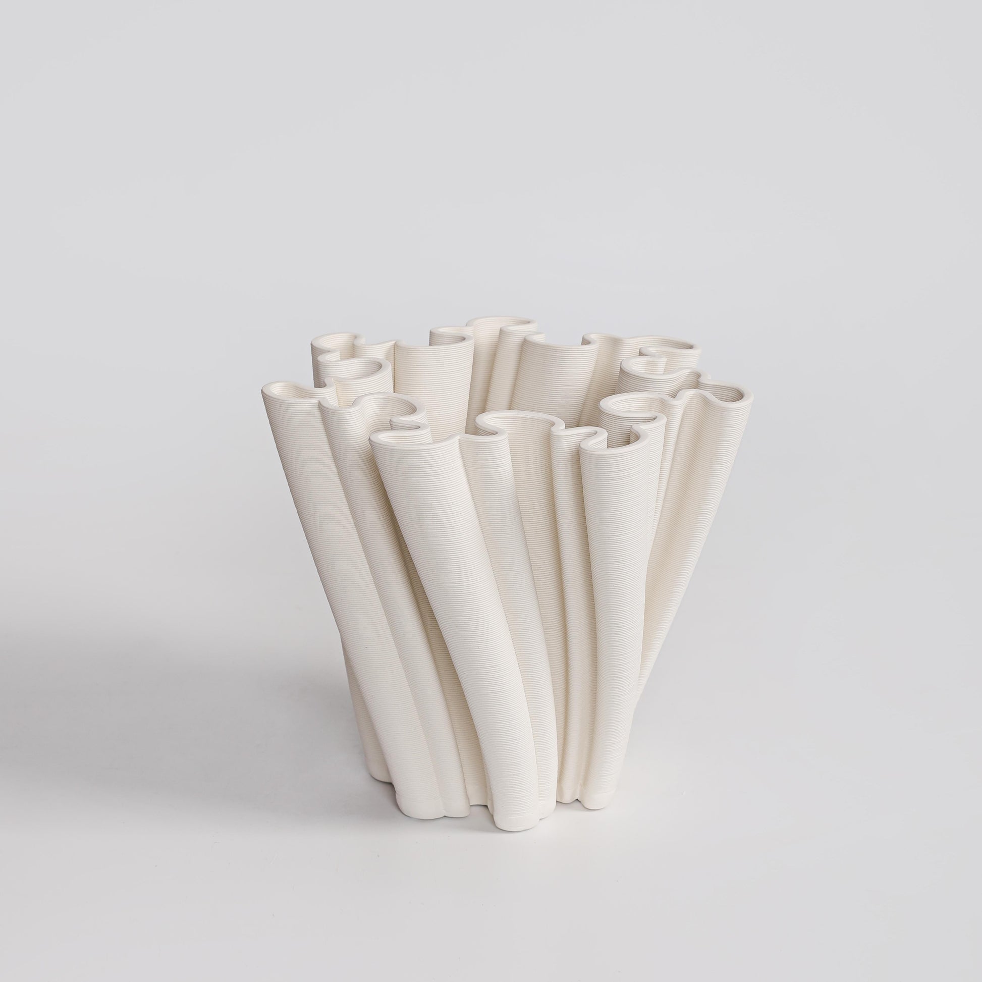 3D-Printed White Ceramic Swell Vase – 20cm - VASCAPE