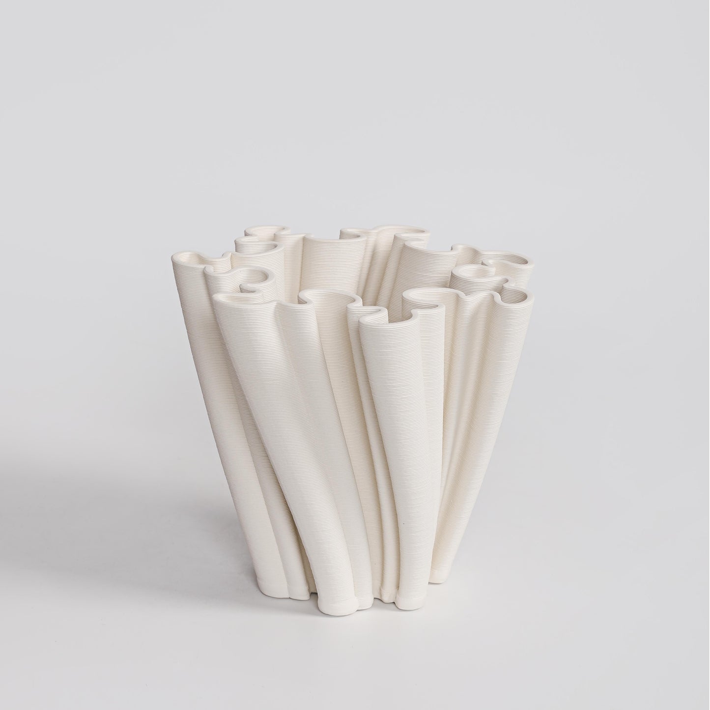 3D-Printed White Ceramic Swell Vase – 20cm - VASCAPE